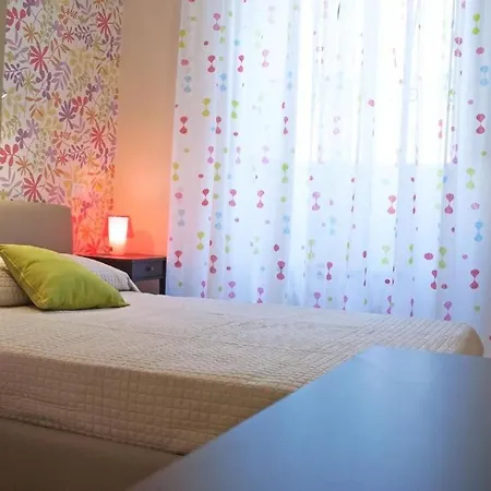 In City-in אכסניה *